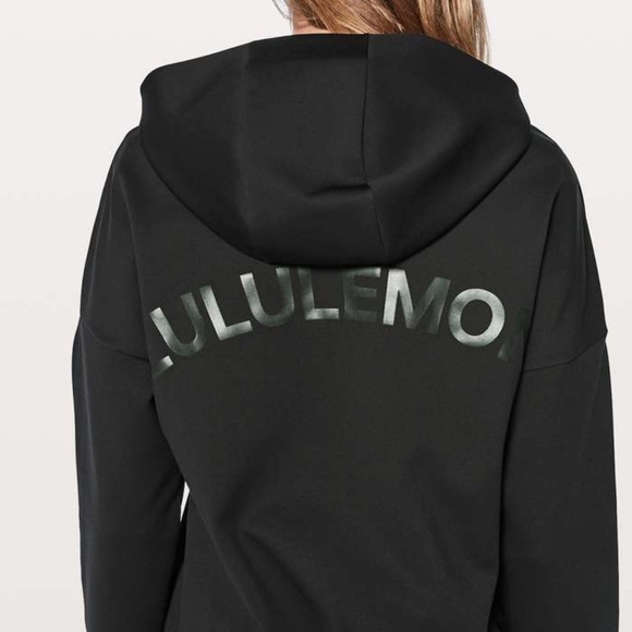 🆕NWT Lululemon Black Shaped Jacket Expression—received as a gift, size 4 - Picture 3 of 5